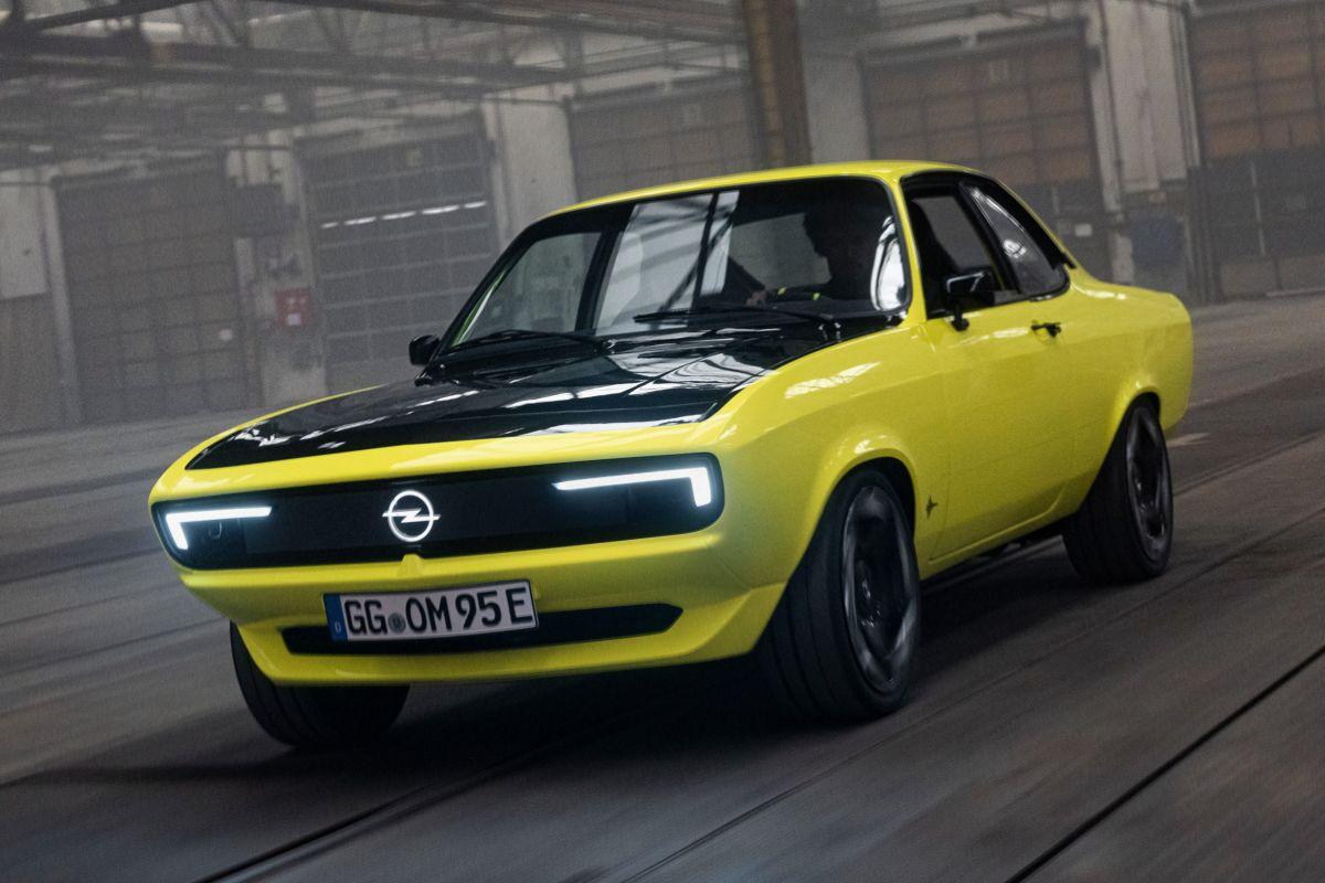 Opel Manta GSe Elektromod (2021) Opel Manta GSe Elektromod (2021)