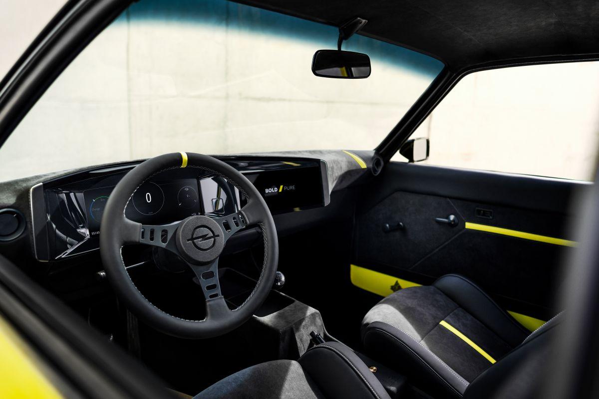 Opel Manta GSe Elektromod (2021) Opel Manta GSe Elektromod (2021)