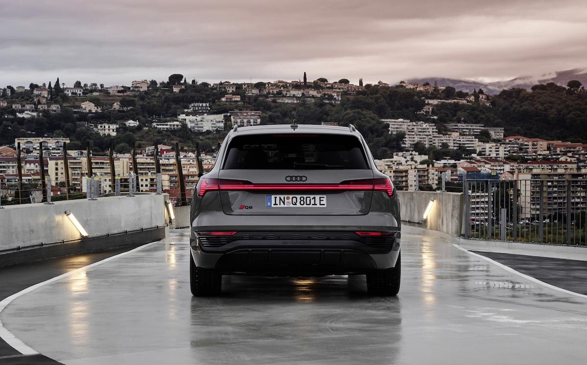 Audi Q8 e-tron rijtest 55 Quattro 2023 Audi Q8 e-tron rijtest 55 Quattro 2023