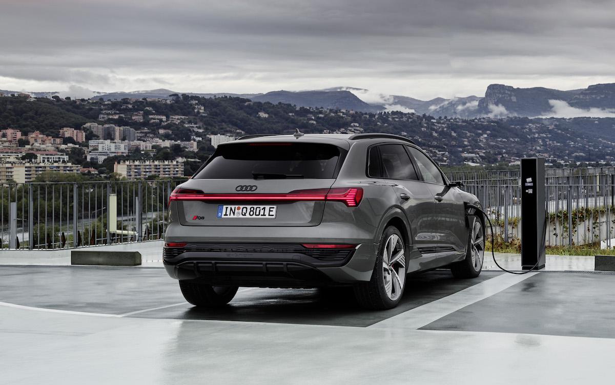Audi Q8 e-tron rijtest 55 Quattro 2023 Audi Q8 e-tron rijtest 55 Quattro 2023