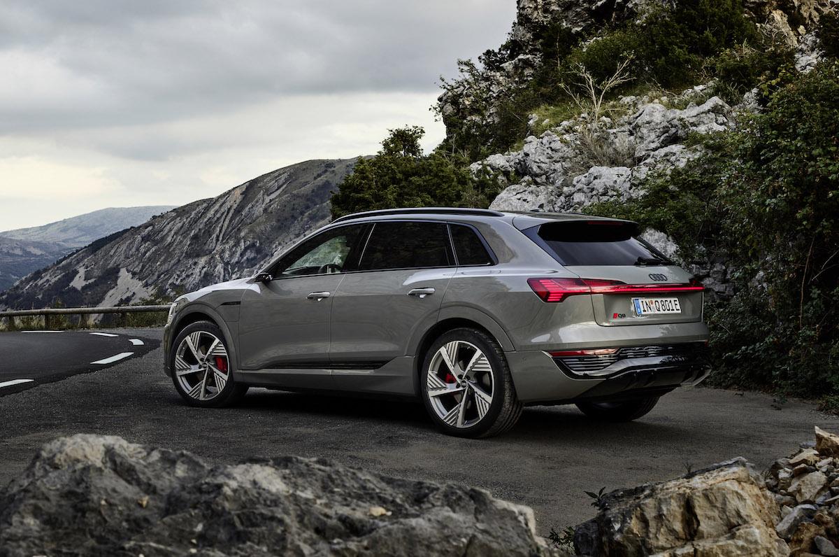 Audi Q8 e-tron rijtest 55 Quattro 2023 Audi Q8 e-tron rijtest 55 Quattro 2023