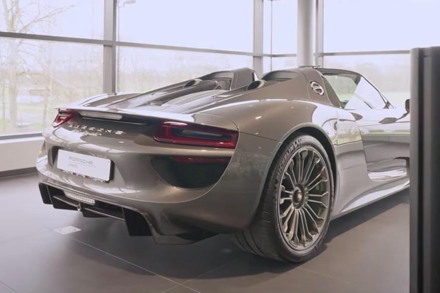 Porsche Approved Porsche Center Antwerpen 2023