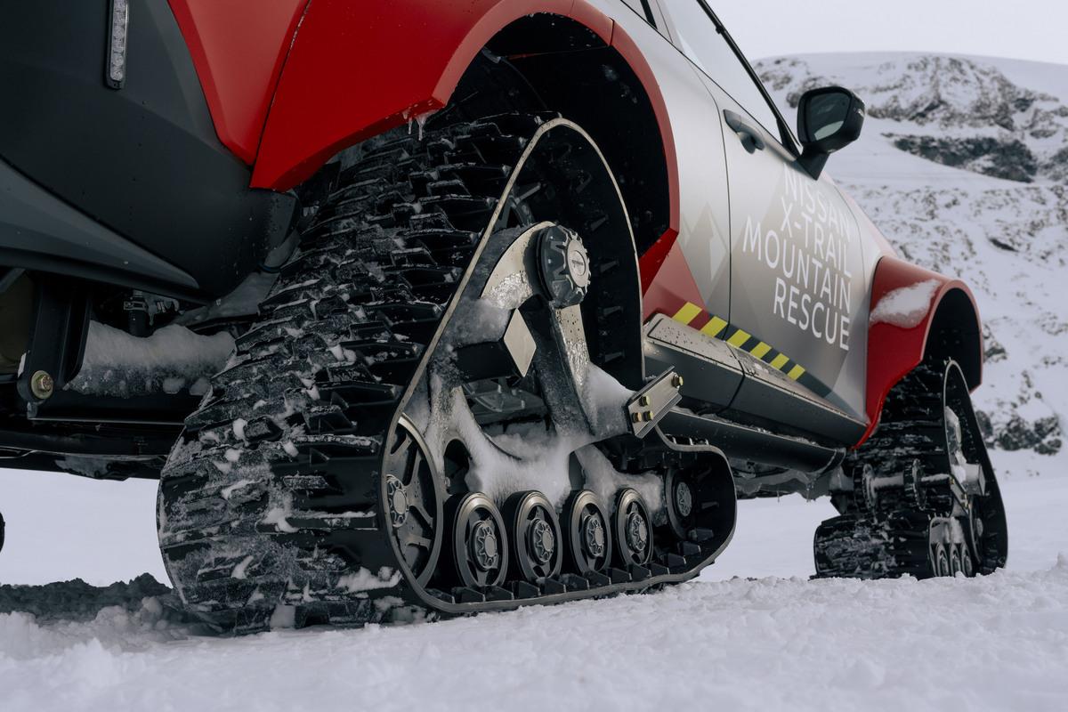 Nissan X-Trail e-4orce Mountain Rescue 2024
