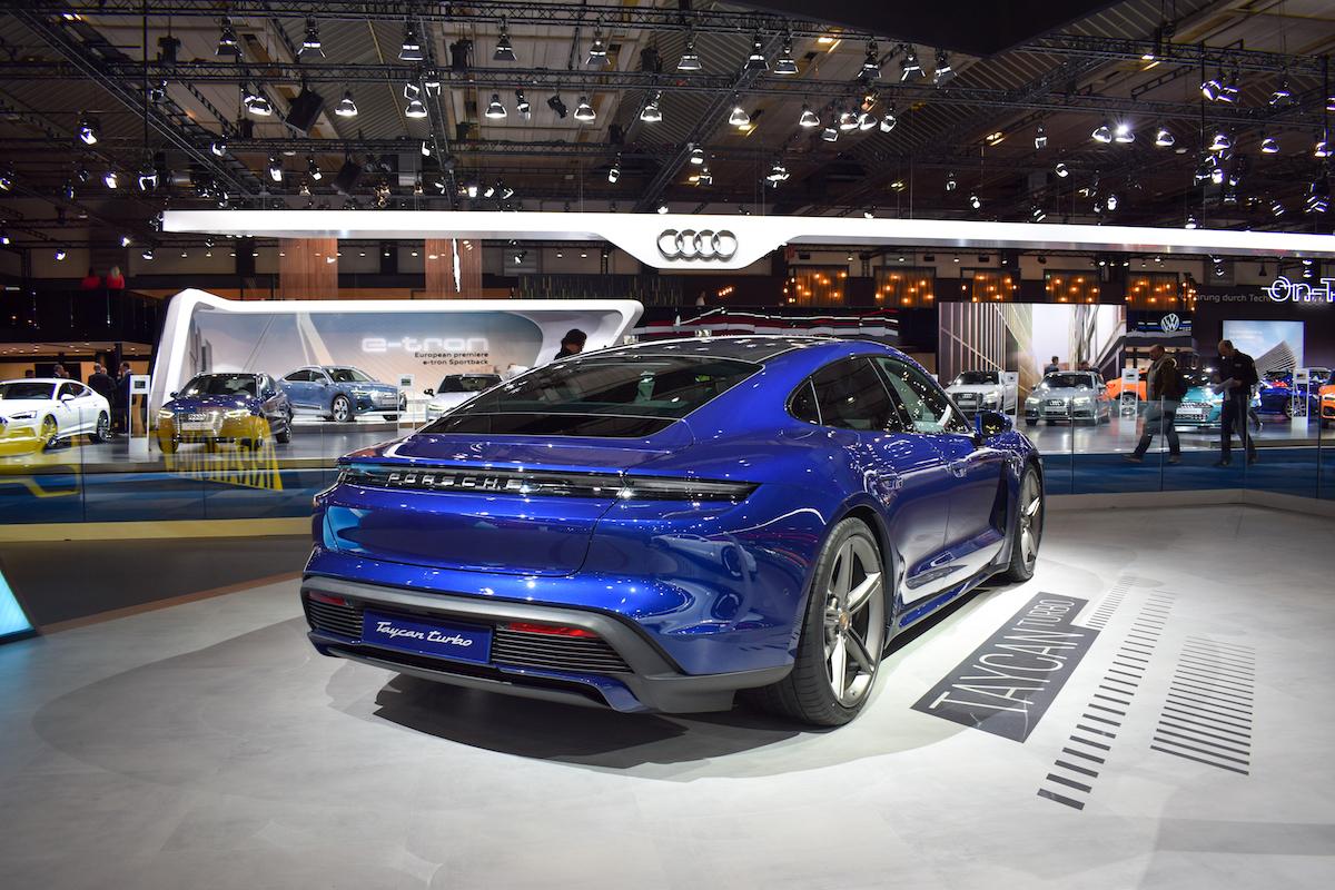 autosalon brussel 2020 premieres porsche taycan autosalon 2020
