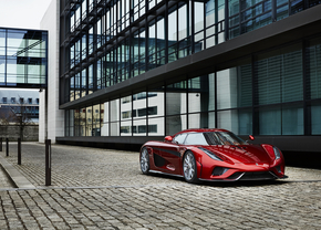 koenigsegg_regera_building_mj_14210_rev_lr