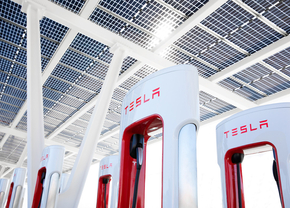 Tesla Superchargers gratis 2023