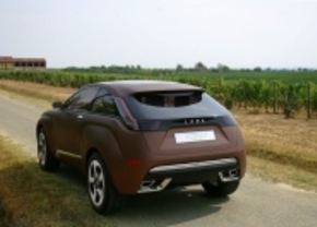 Vergeet de Dacia Duster, hier is de Lada X-Ray Concept