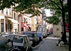 rue_dorsel_paris_18eme_1987-wikimedia-commons