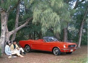 1965_ford_mustang_convertible