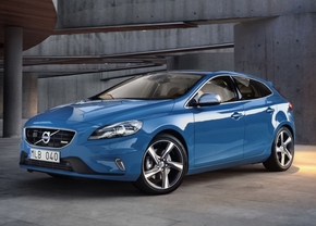 Volvo plakt prijs op V40 Cross Country en R-Design: vanaf 24.690 euro