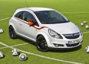 Speciale WK-reeksen bij smart en Opel
